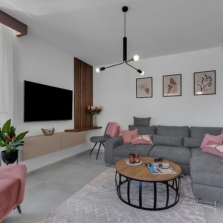 Villa Bomada Tučepi Exteriör bild