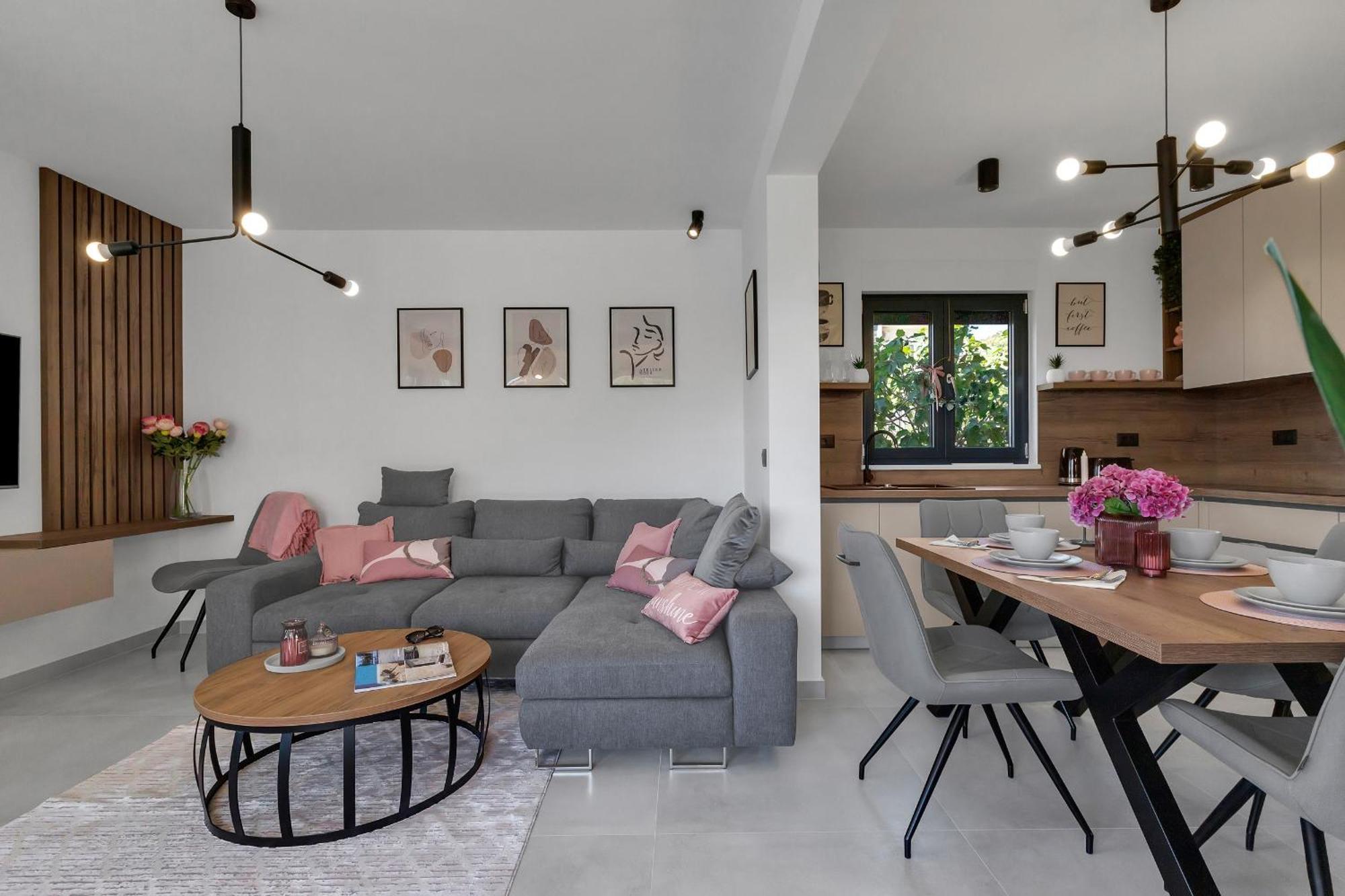 Villa Bomada Tučepi Exteriör bild